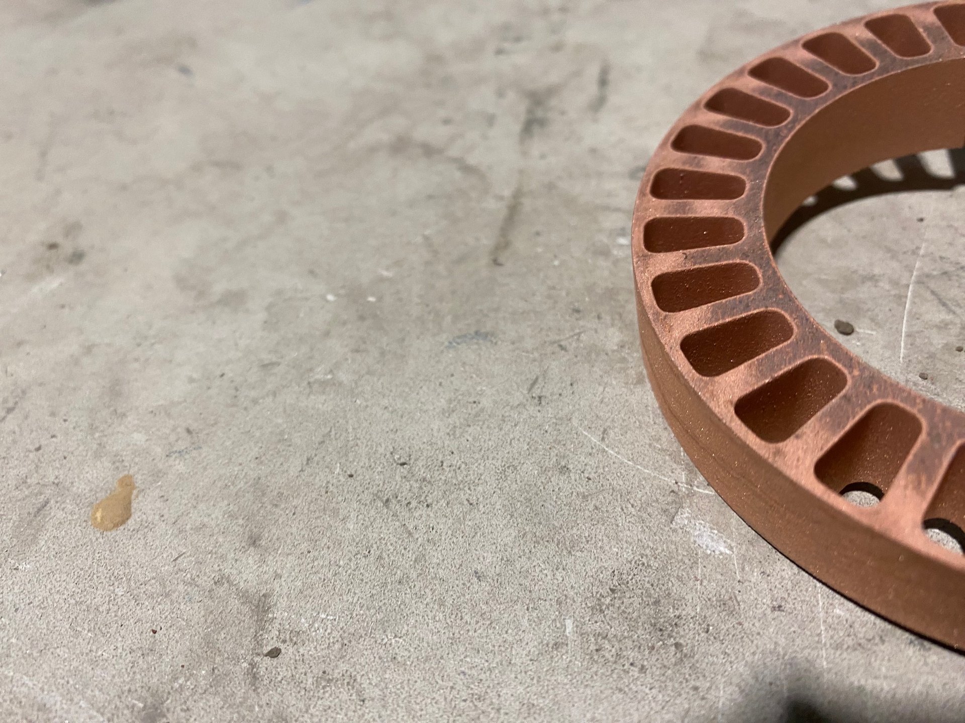 Reparto macchine taglio ad acqua waterjet Sirio per le aziende di Trento